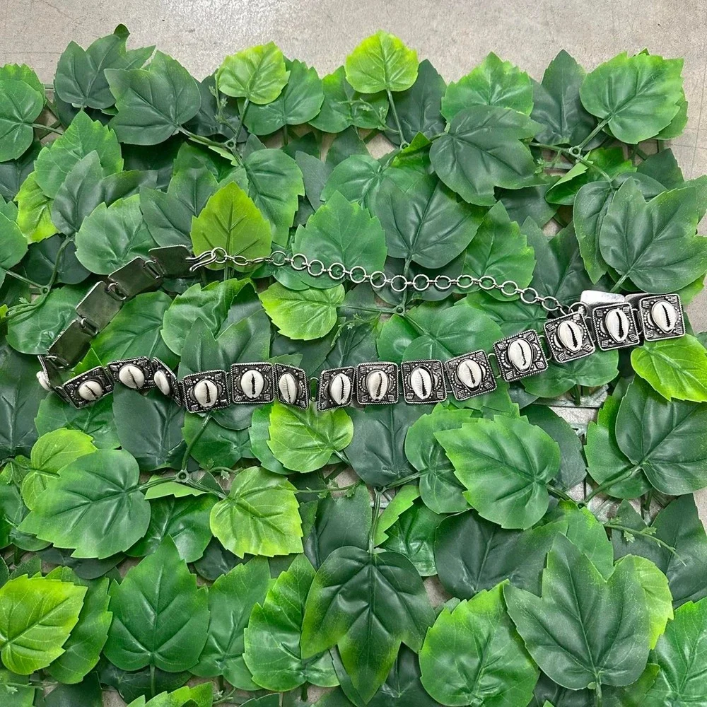 Silver Tone Cowrie Shell Chain Belt Y2K Boho